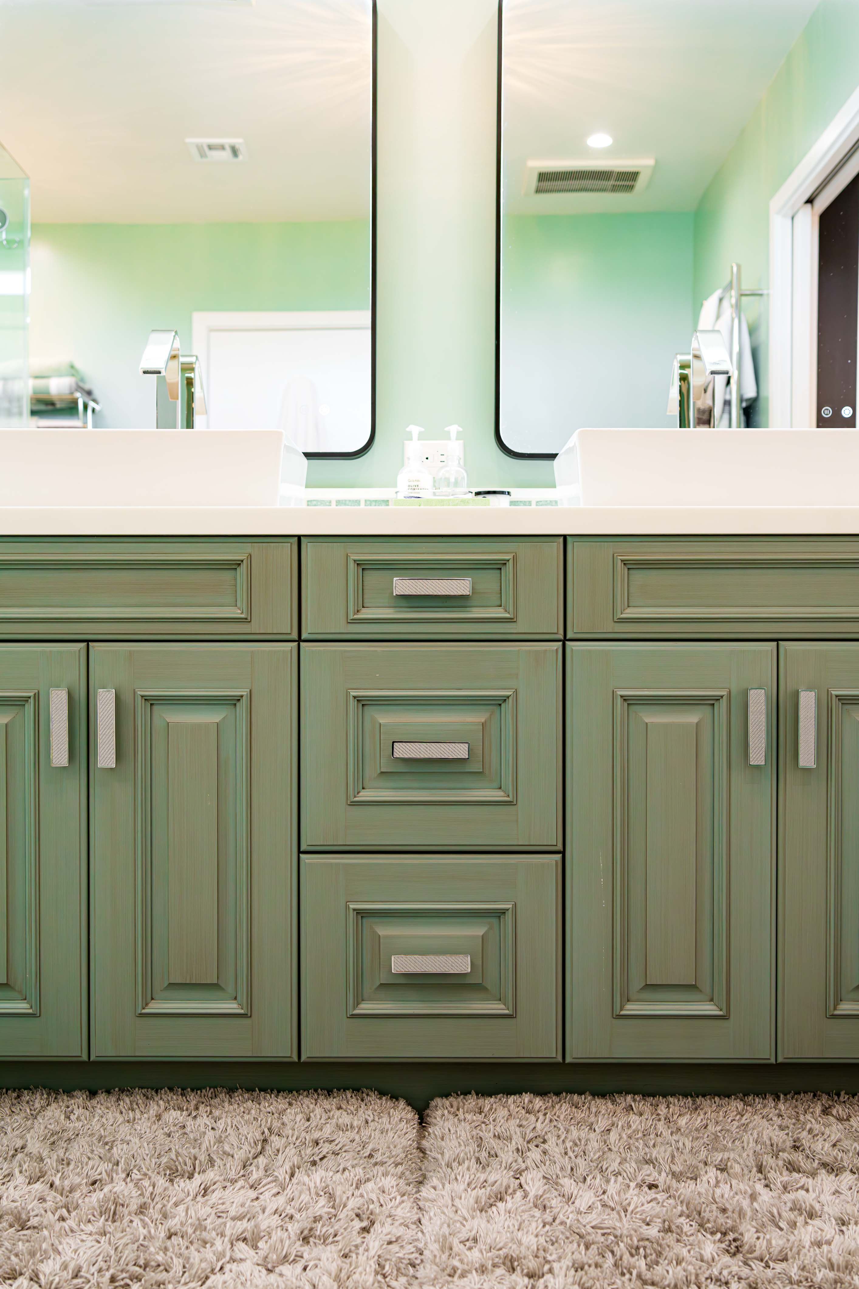 Woodland Hills Master Suite 53