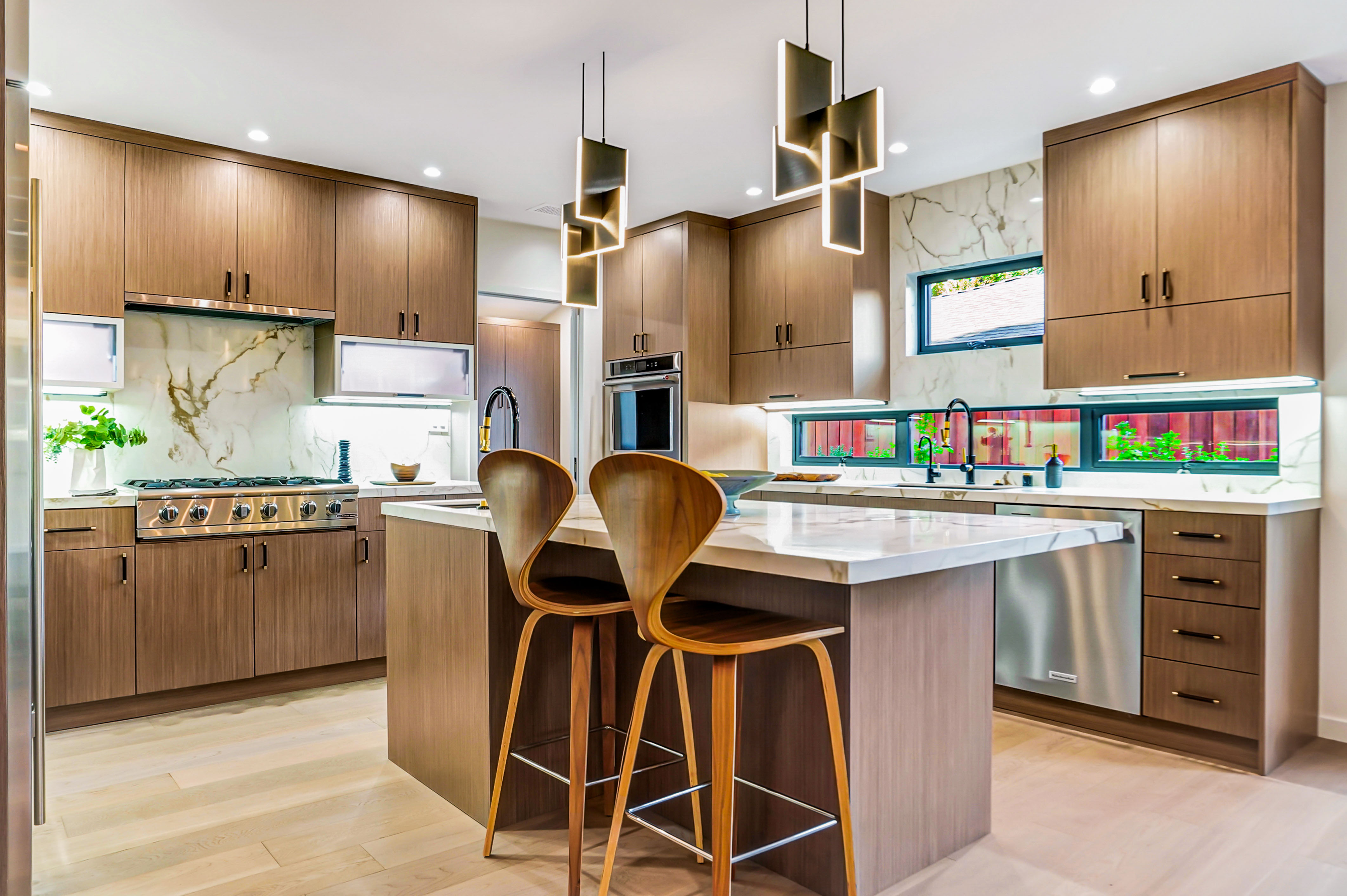 Studio City Complete Home 16