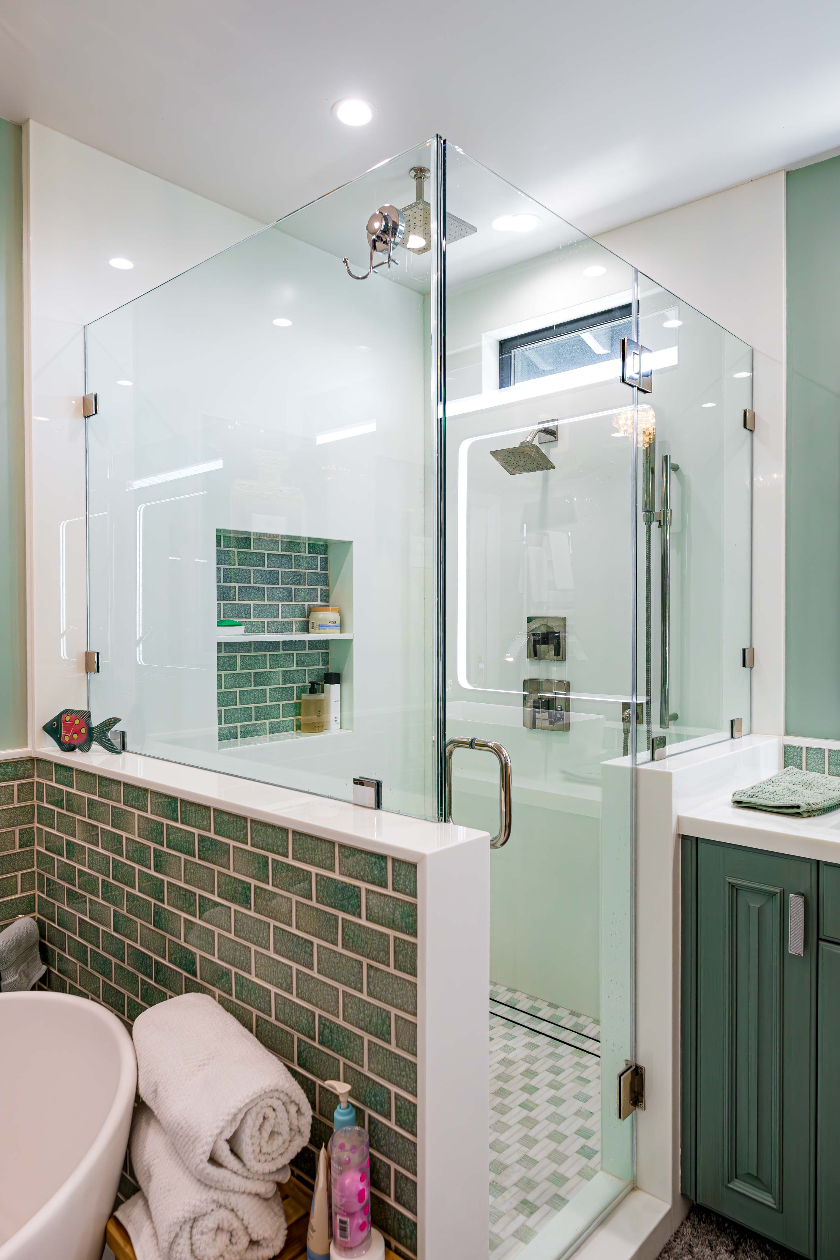 Woodland Hills Master Suite 5