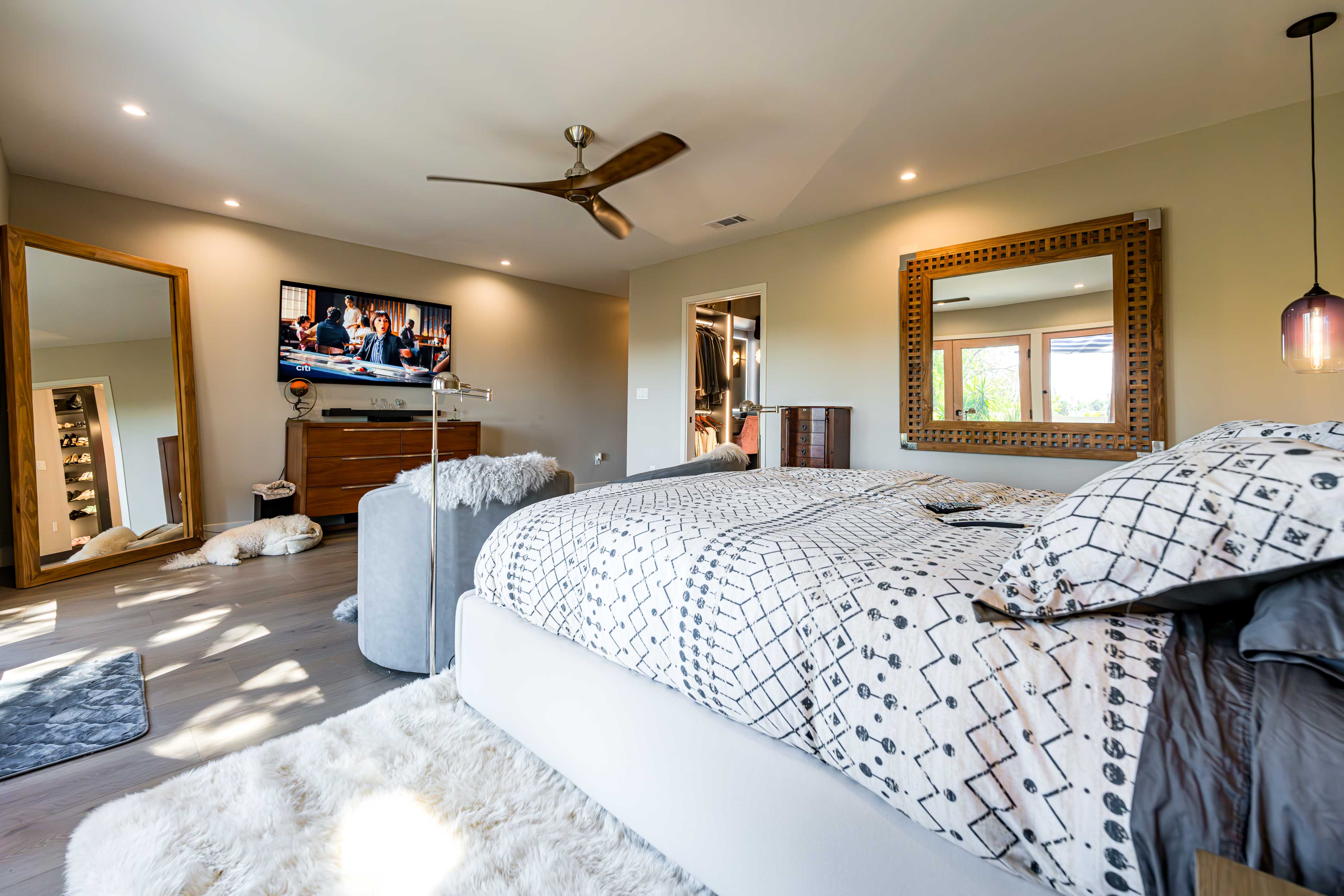 Woodland Hills Master Suite 27