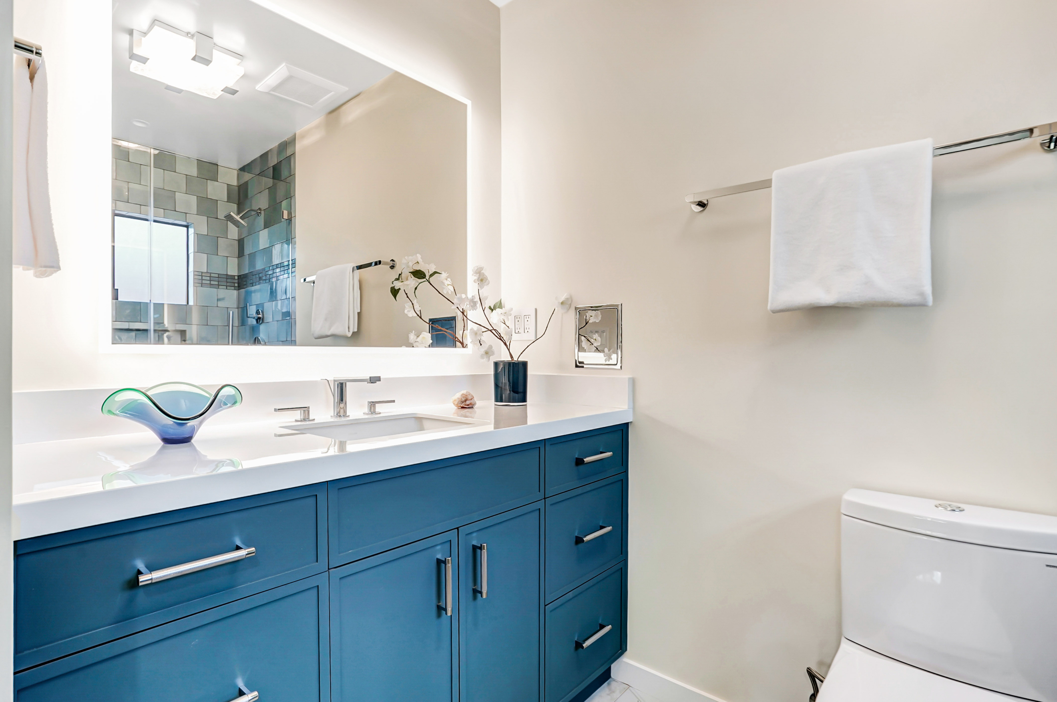 Studio City Complete Home 41