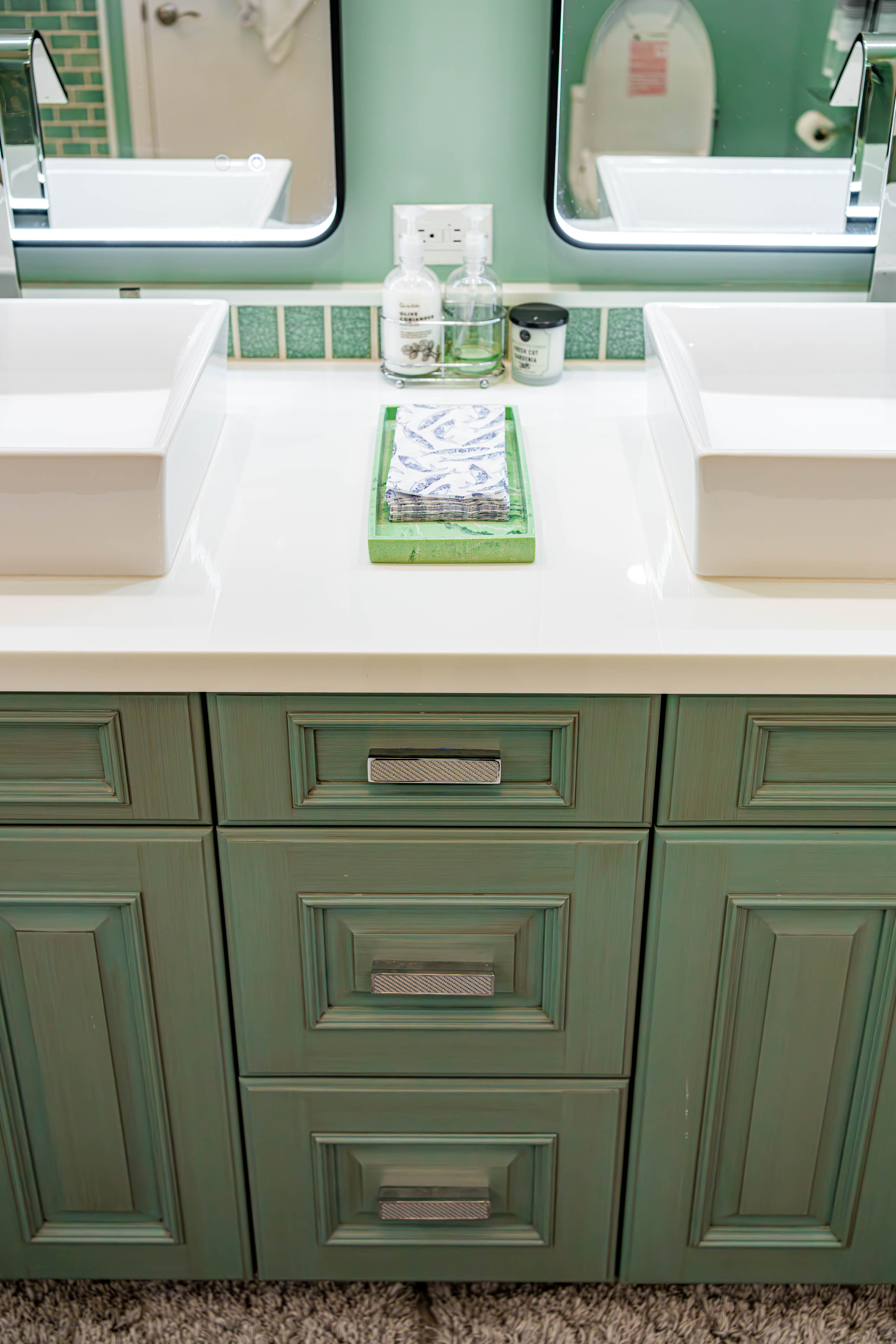 Woodland Hills Master Suite 52