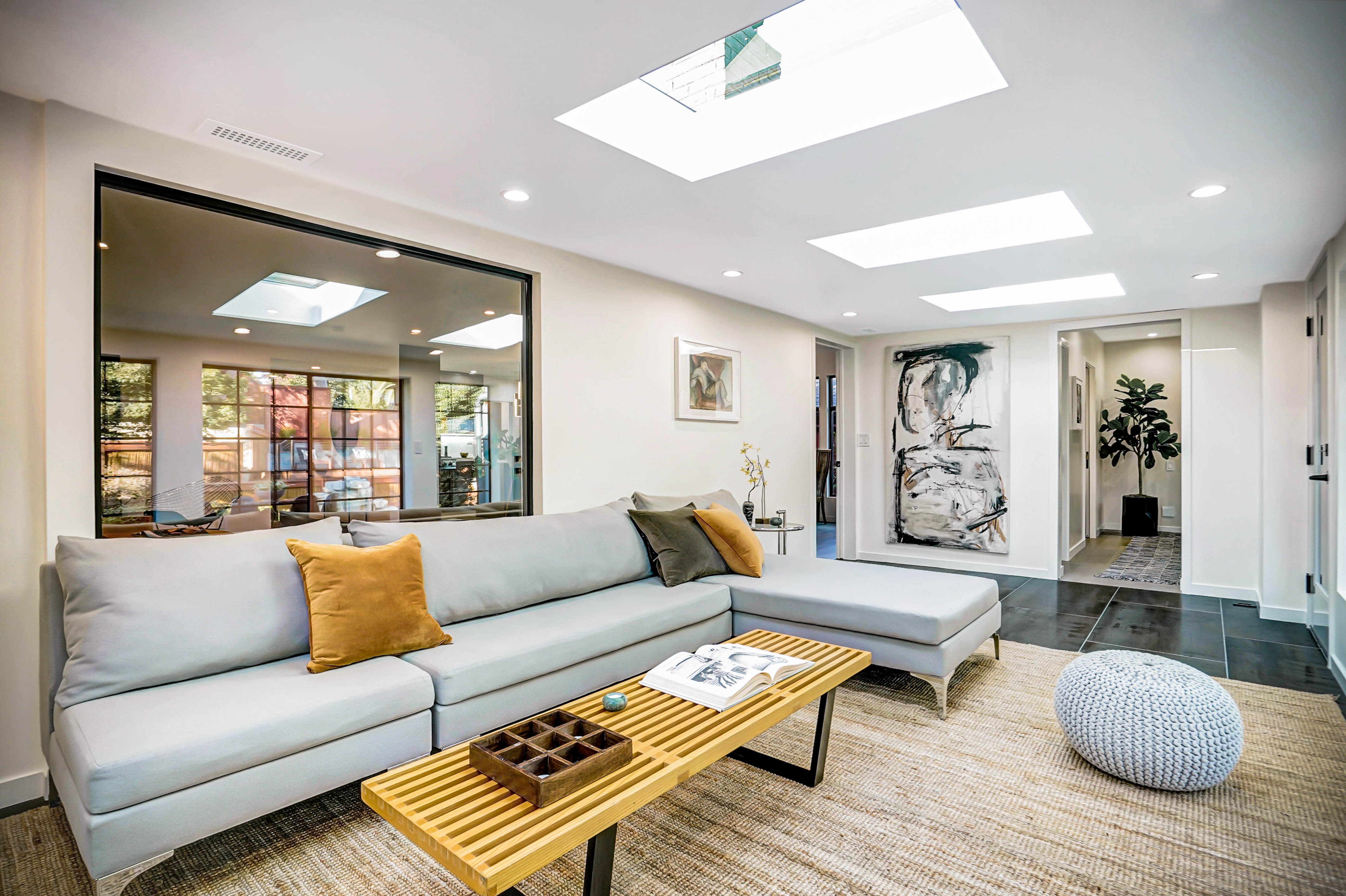 Studio City Complete Home 37